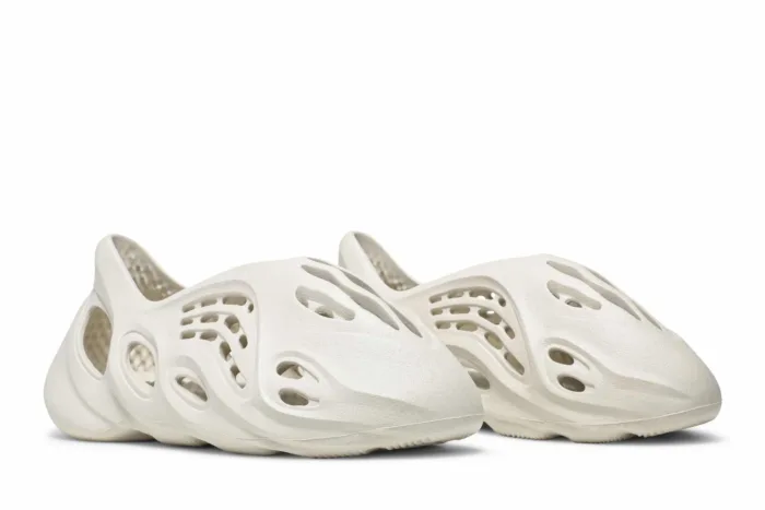 Adidas Yeezy Foam Runner 'Ararat' G55486 - Image 8