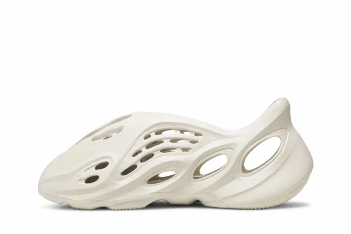 Adidas Yeezy Foam Runner 'Ararat' G55486 - Image 3