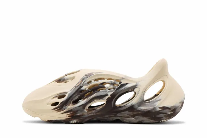 Adidas Yeezy Foam Runner 'MX Cream Clay' GX8774 - Image 3