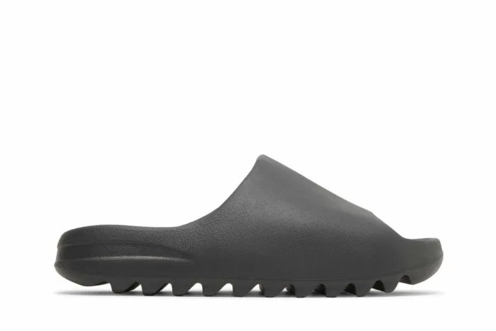 Adidas Yeezy Slide 'Onyx' HQ6448 - Image 1