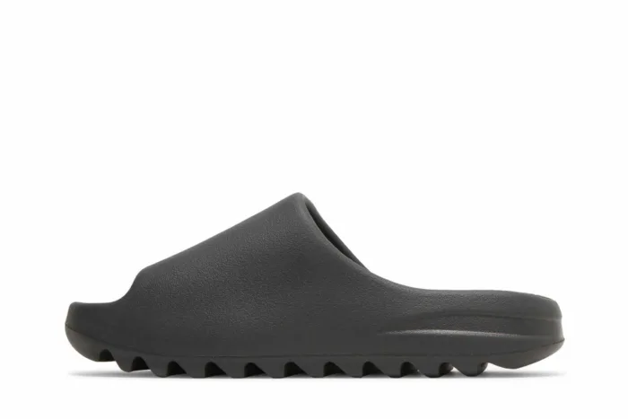 Adidas Yeezy Slide 'Onyx' HQ6448 - Image 3