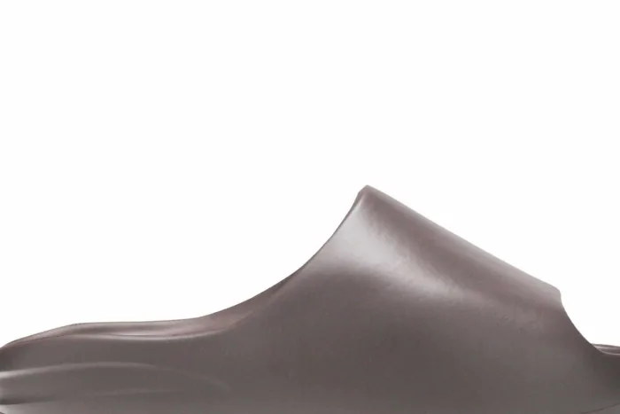 Adidas Yeezy Slide 'Soot' G55495 - Image 2