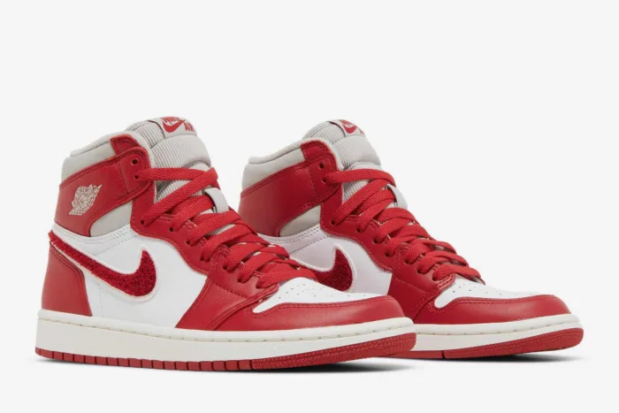 Air Jordan 1 High OG 'Newstalgia Chenille' DJ4891-061 - Image 8
