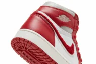 Air Jordan 1 High OG 'Newstalgia Chenille' DJ4891-061 - Image 10