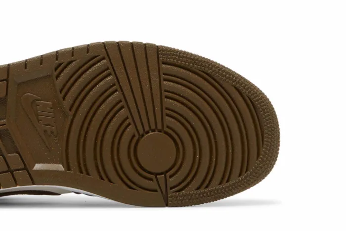 Air Jordan 1 Low SE 'Light Olive' DV0426-301 - Image 5