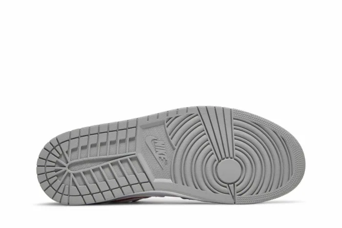 Air Jordan 1 Low SE 'Light Smoke Grey Gym Red' DC6991-016 - Image 4