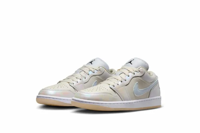 Air Jordan 1 Low SE 'LNY' HF4080-001 - Image 3