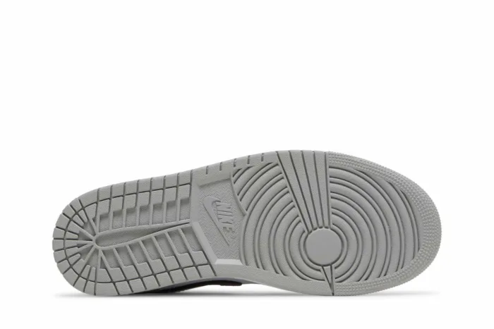 Air Jordan 1 Low 'Shadow Toe' 553558-052 - Image 4