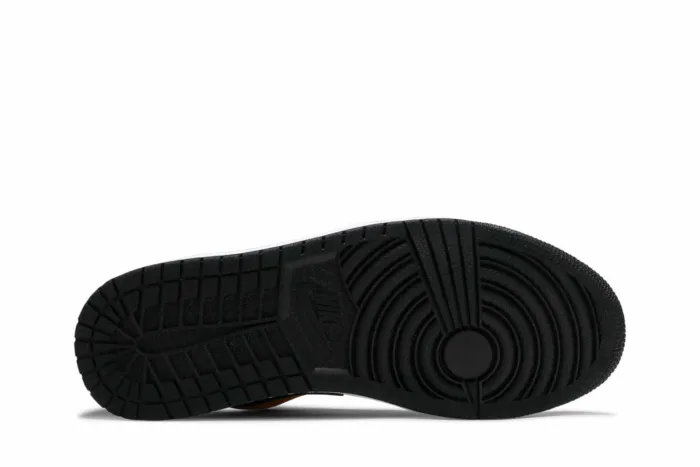 Air Jordan 1 Low 'University Gold Black' 553558-700 - Image 4
