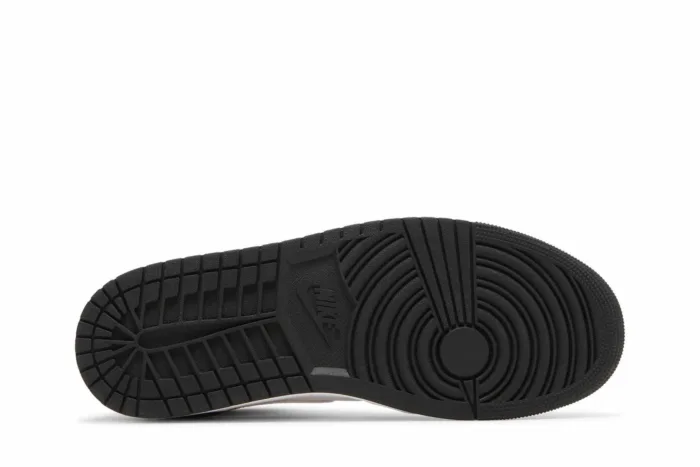 Air Jordan 1 Mid 'Lakers Purple' DQ8426-517 - Image 4
