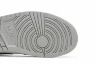 Air Jordan 1 Mid 'Light Smoke Grey' 554724-078 - Image 5