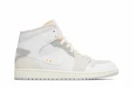 Air Jordan 1 Mid SE 'Inside Out' DM9652-100