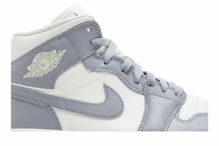 Air Jordan 1 Mid 'Stealth' BQ6472-115 - Image 2