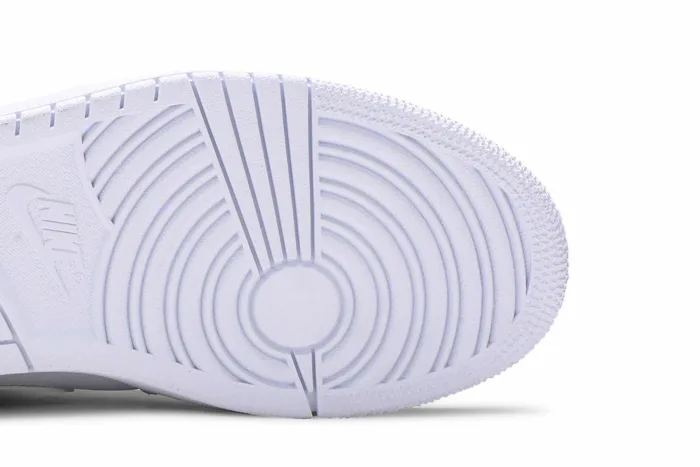 Air Jordan 1 Mid 'Triple White 2018' 554724-109 - Image 5