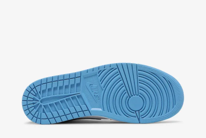 Air Jordan 1 Mid 'University Blue Black White' BQ6472-102 - Image 4