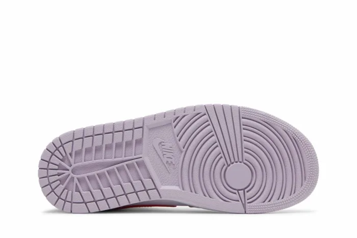 Air Jordan 1 Mid 'Valentine's Day' DR0174-500 - Image 4