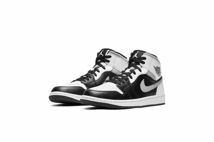 Air Jordan 1 Mid 'White Shadow' 554724-073 - Image 3