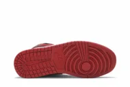Air Jordan 1 Retro High OG 'Banned' 2016 555088-001 - Image 4