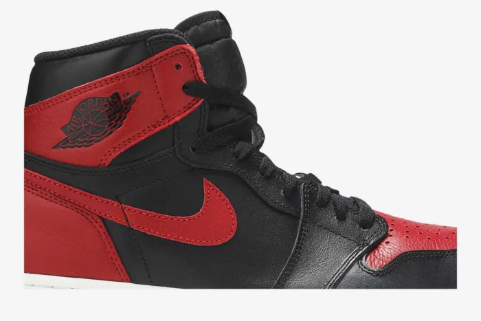 Air Jordan 1 Retro High OG 'Banned' 2016 555088-001 - Image 2