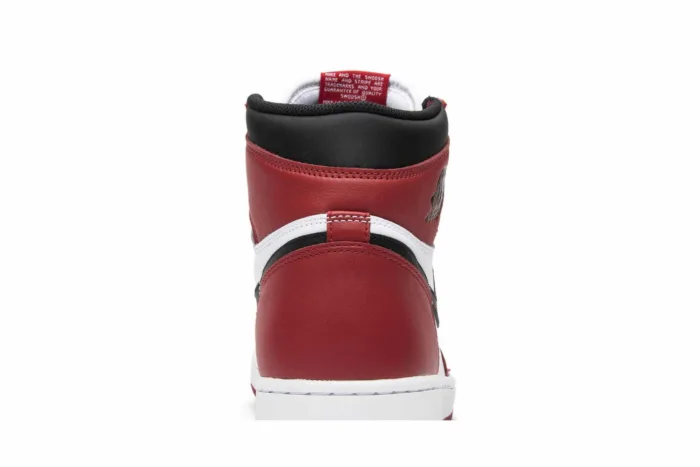 Air Jordan 1 Retro High OG 'Chicago' 2015 555088-101 - Image 7