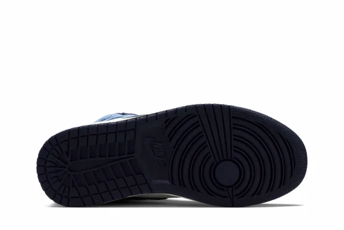 Air Jordan 1 Retro High OG 'Obsidian' 555088-140 - Image 4
