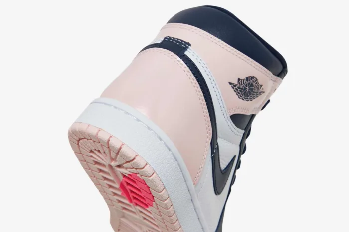 Air Jordan 1 Retro High OG SE 'Bubble Gum' DD9335-641 - Image 10