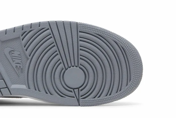 Air Jordan 1 Retro High OG 'Stealth' 555088-037 - Image 5
