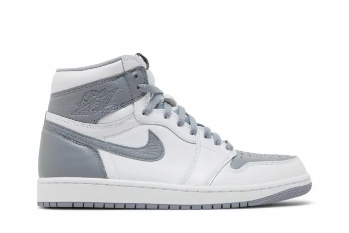 Air Jordan 1 Retro High OG 'Stealth' 555088-037 - Image 1