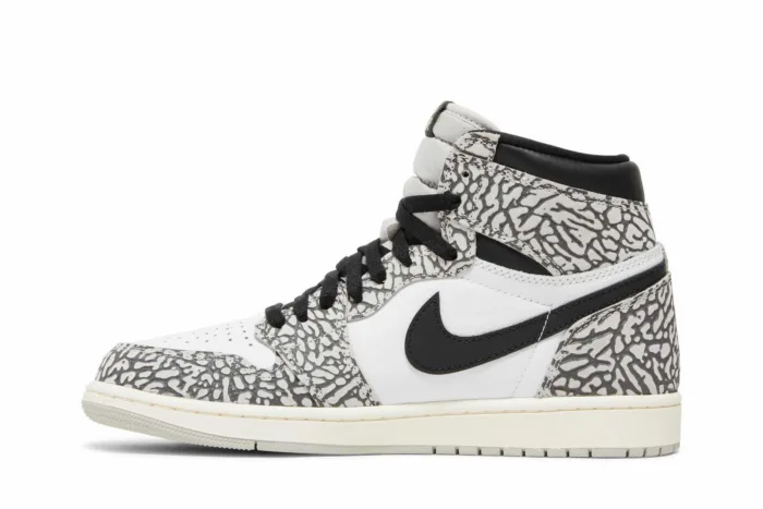 Air Jordan 1 Retro High OG 'White Cement' DZ5485-052 - Image 3