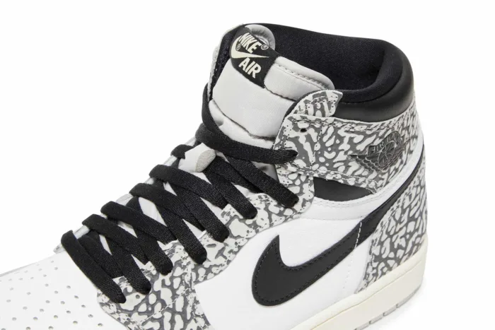 Air Jordan 1 Retro High OG 'White Cement' DZ5485-052 - Image 9