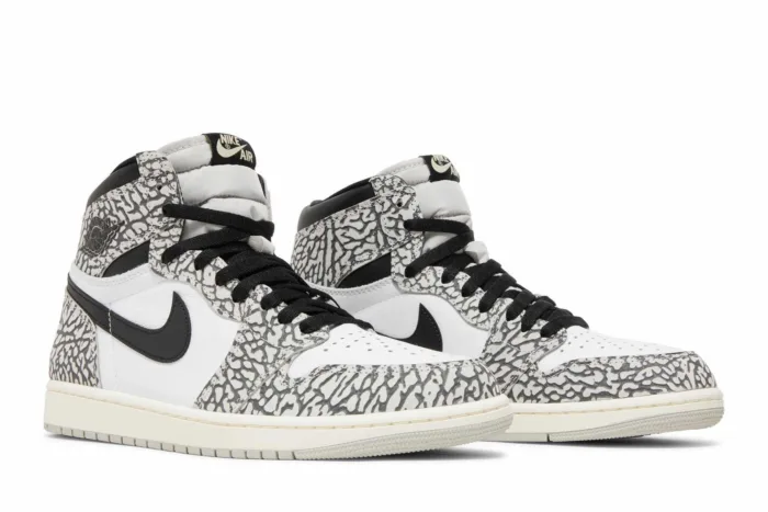 Air Jordan 1 Retro High OG 'White Cement' DZ5485-052 - Image 8