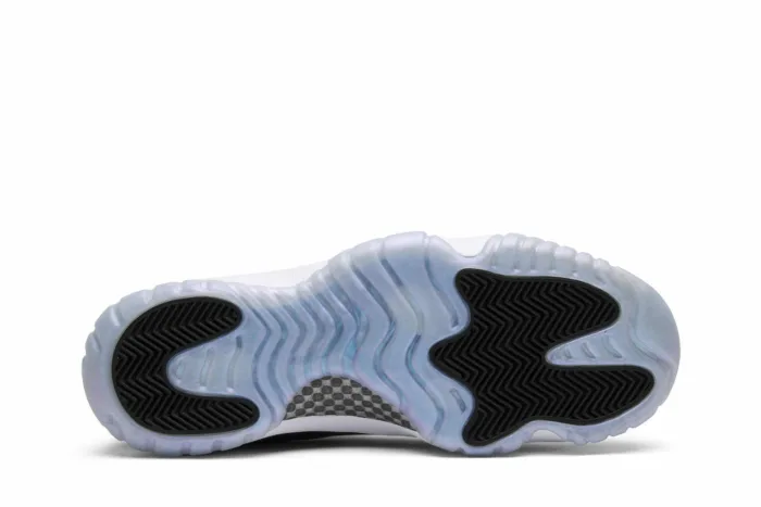 Air Jordan 11 Retro Low 'Emerald' 528895-145 - Image 4