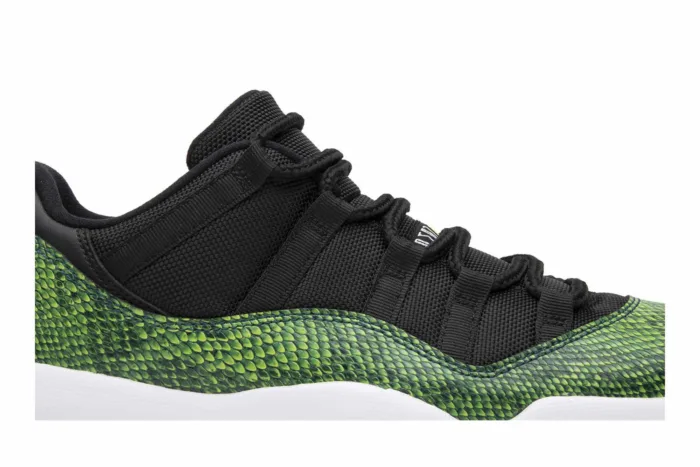 Air Jordan 11 Retro Low 'Snake' 528895-033 - Image 2