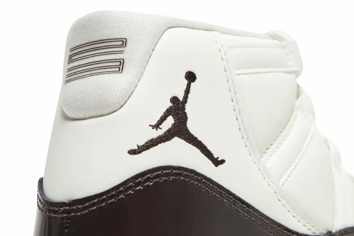 Air Jordan 11 Retro 'Neapolitan' AR0715-101 - Image 10