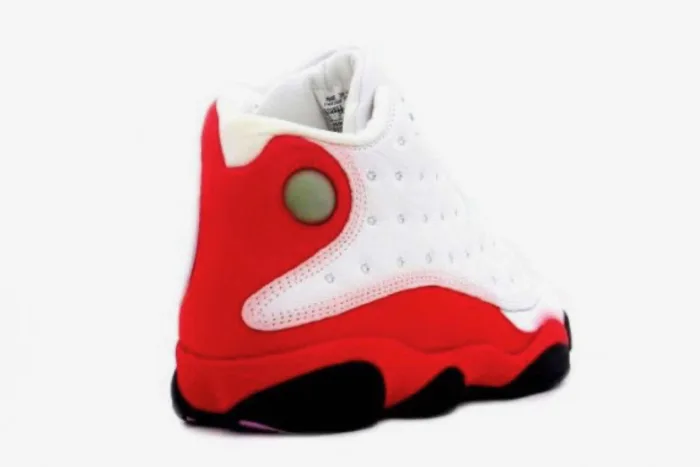 Air Jordan 13 OG 'Cherry' 1998 136002-101 - Image 2