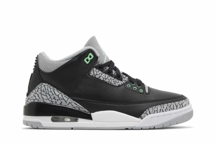 Air Jordan 3 Retro 'Green Glow' CT8532-031 - Image 1