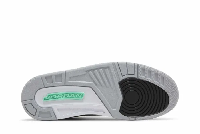 Air Jordan 3 Retro 'Green Glow' CT8532-031 - Image 4