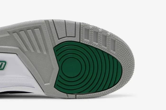 Air Jordan 3 Retro 'Pine Green' CT8532-030 - Image 5