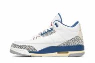 Air Jordan 3 Retro 'True Blue' 2001 136064-141 - Image 3