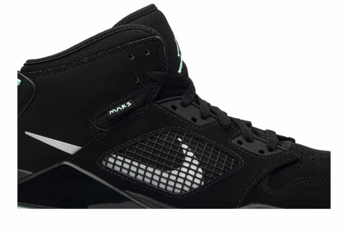 Air Jordan Mars 270 'Green Glow' CD7070-003 - Image 2