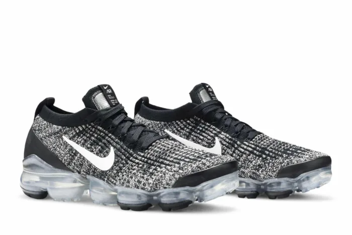 Air VaporMax Flyknit 3 'Oreo' AJ6910-001 - Image 8