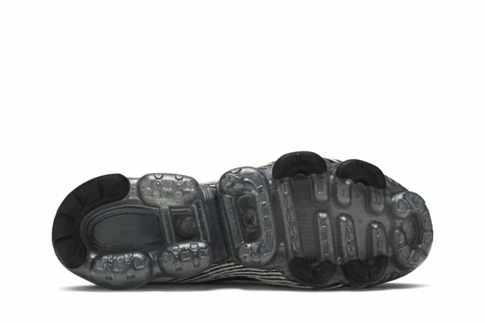 Air VaporMax Flyknit 3 'Zebra' AJ6900-105 - Image 4