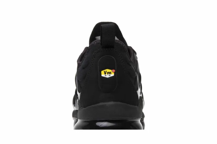 Air VaporMax Plus 'Triple Black' 924453-004 - Image 7