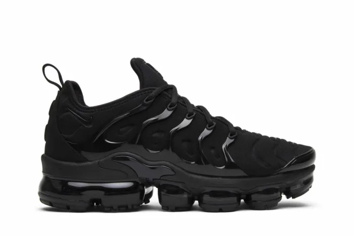 Air VaporMax Plus 'Triple Black' 924453-004 - Image 1