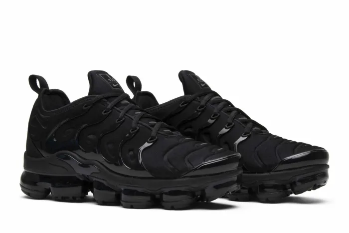 Air VaporMax Plus 'Triple Black' 924453-004 - Image 8