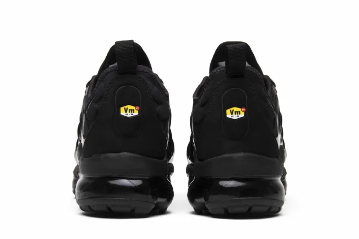 Air VaporMax Plus 'Triple Black' 924453-004 - Image 6
