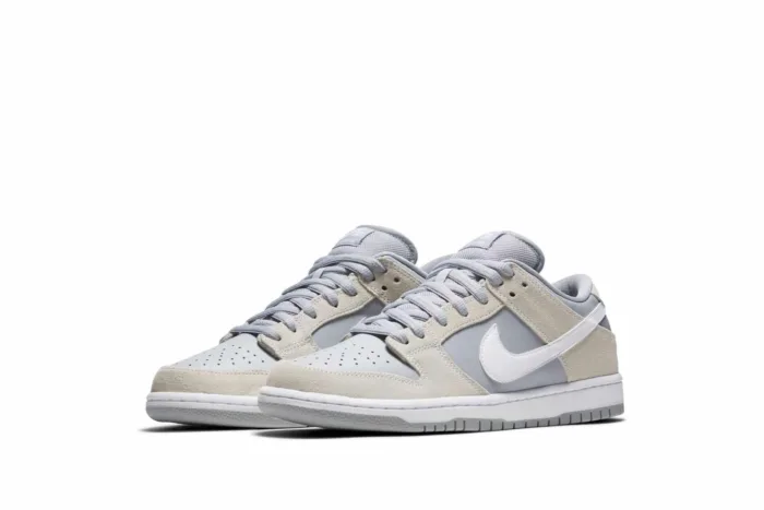 Dunk Low SB 'Summit White' AR0778-110 - Image 3