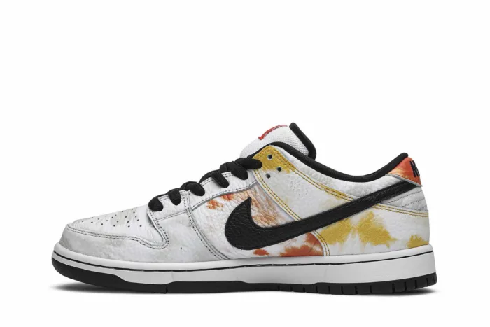 Dunk Low SB 'Tie Dye Rayguns' 2019 BQ6832-101 - Image 3