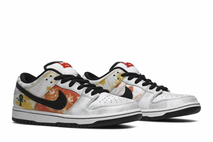 Dunk Low SB 'Tie Dye Rayguns' 2019 BQ6832-101 - Image 8
