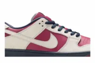 Dunk Low SB 'True Berry' BQ6817-001 - Image 2